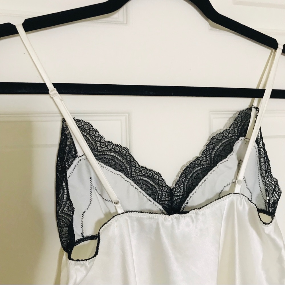 VS white satin lingerie top with black lace - Picture 4 of 8